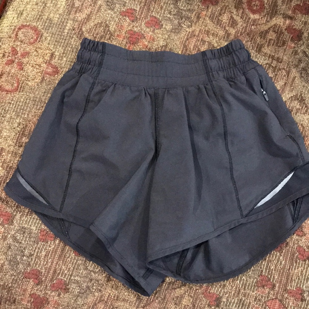 Lululemon Hotty Hot shorts